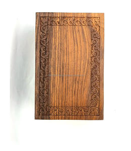 Urne funéraire en bois gravée à la main personnalisée Fournitures funéraires en gros pour les cendres humaines Gravures personnalisées - Product Image 6