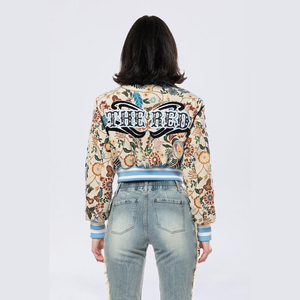 Blouson universitaire en cuir véritable et laine pour femme, style simple et tendance, personnalisable, vente en gros du fabricant - Product Image 4