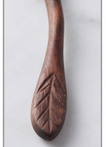 Ensemble de cuillères en bois polies à la main, design Wabi Sabi, couverts durables pour le camping et l'hôtellerie - Product Image 2