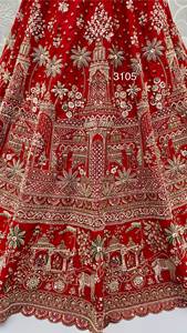Robe de mariée en soie brodée rouge, style Lehenga Choli, longueur ras du sol, coupe trapèze, richement perlée, style Banarasi, avec dupatta, pour la mariée et les fêtes - Product Image 6