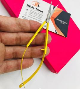 อุปกรณ์ต่อขนตาสแตนเลสสตีลคมสำหรับต่อขนตาแบบตรงกรรไกรสปริงขนาดเล็กสีเหลืองแบบทำด้วยมืออย่างยั่งยืน - Product Image 6