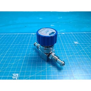 Ressort de compression TKF 316L 10K-1/4 EP S523020843011, utilisé comme pièce détachée pour équipement semi-conducteur Legacy - Product Image 4