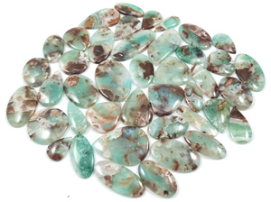 Vente en gros de pierres cabochons en aquaprase naturelle, forme libre, polies, 20mm-35mm, pour la fabrication de bijoux en argent et laiton - Product Image 2