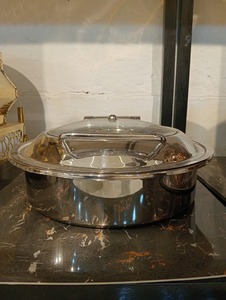 Calentador de Comida Tipo Buffet de Acero Inoxidable Dorado con Diseño Elegante, Base Arqueada Decorativa, Acabado Espejo, Duradero y Sostenible - Product Image 6