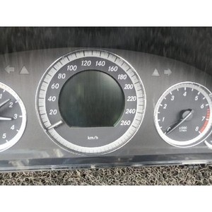 ชุดหน้าปัดเรือนไมล์รถยนต์ E-class (มาตรวัดความเร็ว/แผงหน้าปัด) รุ่น A2129006404 - Product Image 3