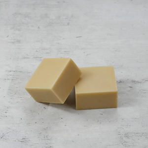 Savon au beurre de karité naturel 100gm Savon de bain fait main pour une hydratation en profondeur et une peau saine et éclatante - Product Image 1