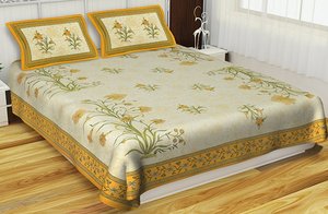 Ensemble de couvre-lit et de taies d'oreiller en coton doux à imprimé floral, taille King, pour usage domestique, imprimé Jaipuri, par Indian Consigners - Product Image 3