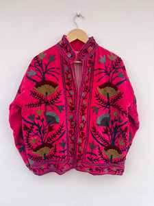 Chaqueta Bomber Bohemia de Terciopelo con Bordado de Letras Suzani |   Ropa de abrigo acolchada con forro de lana ecológica para primavera e invierno |   Regalo - Product Image 3