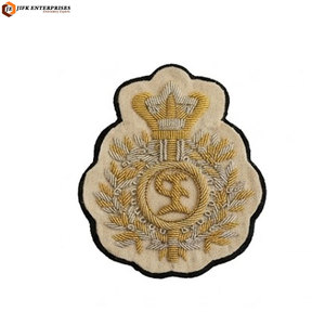 Insignias Bordadas en Tela Resistente, Ecológicas y Personalizables para Promociones de Ropa - Product Image 3