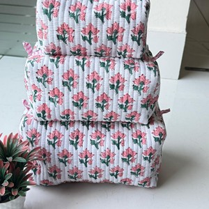 Juego de 3 Bolsas de Cosméticos Acolchadas de Algodón, Diseño Floral Rosa, Cierre de Cremallera, Bolsas de Maquillaje Portátiles - Product Image 3
