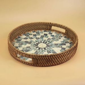 Plateau rond en bois Meena fait main, design Meenakari, durable, classique, plateau de mariage - H a CRAFT Modèle HAC-1215 - Product Image 6