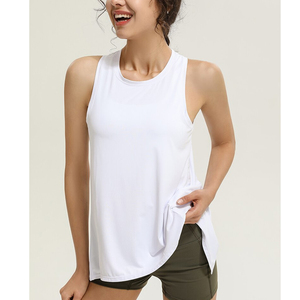 Camiseta sin mangas verde salvia para mujer, top deportivo con nudo frontal, camiseta atlética de alta calidad para gimnasio y yoga, con tirantes finos y de secado rápido. - Product Image 5
