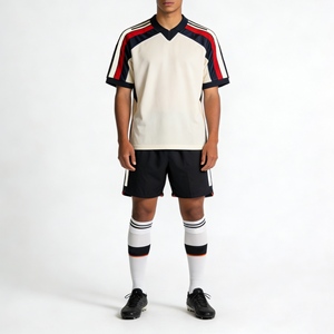 Vêtements de sport, uniforme d'équipe de football, vente en gros, 100% polyester respirant, couleurs personnalisées, logo, haute qualité - Product Image 4