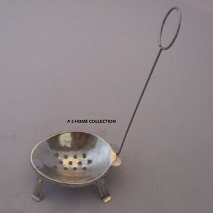 Porte-savon en acier inoxydable durable, design moderne, accessoire parfait pour la salle de bain ou la cuisine - Product Image 4