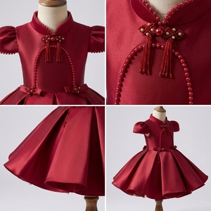 Robe de princesse chinoise de luxe en satin rouge uni pour filles, inspirée du Cheongsam, robe de demoiselle d'honneur, longueur genou, manches bouffantes, style chinois - Product Image 3
