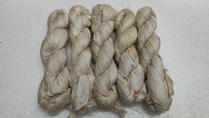 ริบบิ้นไหมซารีรีไซเคิลทำมือ 100% สำหรับงานทอผ้า ทำเครื่องประดับ งานฝีมือ สมุดภาพ และตกแต่ง - Product Image 5