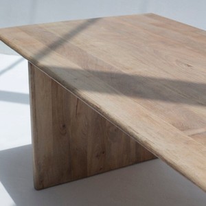 Table à manger Vandana Aureo Vento en bois de manguier avec pieds plats et design contemporain solide - Product Image 3