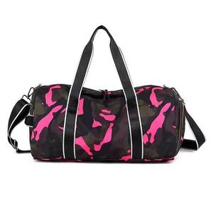 Bolsa de Gimnasio de Cuero Genuino de Gran Capacidad y Calidad Premium, Bolsa de Viaje Deportiva con Logotipo Personalizado, Bolsas Impermeables con Sublimación - Product Image 1