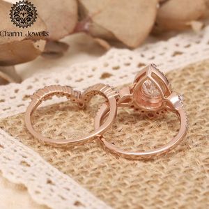 Bague de Fiançailles et d'Éternité Classique pour Femme Charm_Jewells en Argent Plaqué Or Rose 18K avec Moissanite Taille Coussin et Sertissage à Griffes IGI - Product Image 4