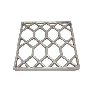 Dessous de plat carré en aluminium d'accessoires de table en gros avec des tapis et des tampons de couleur argent nickel et un sous-verre en vrac - Product Image 1