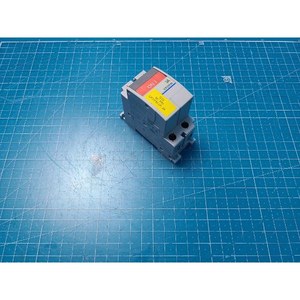 Fuji CP30F Series - Protector de Circuito de 2 Polos MCP CP30FM-2P003 Usado Como Está, Piezas de Equipos Semiconductores Legados - Product Image 3