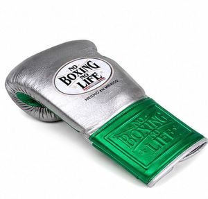 ถุงมือชกมวย No Boxing No Life สีเขียวเมทัลลิก/สีเงิน คุณภาพพรีเมียม ผลิตจากหนังวัวแท้ 100% แบบเต็มนิ้ว - Product Image 4