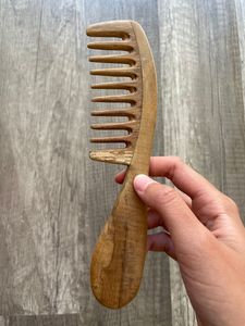 Peine de madera personalizado con logo, cepillo de madera natural, peine de madera natural al mejor precio, peine artesanal rústico natural - Product Image 2