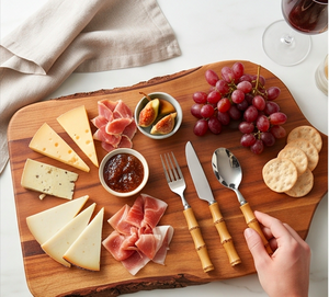 Ensemble de planches à fromage en bois avec manche en bambou, couteau à fromage, fourchette, cuillère en acier inoxydable, ustensiles de cuisine - Product Image 1
