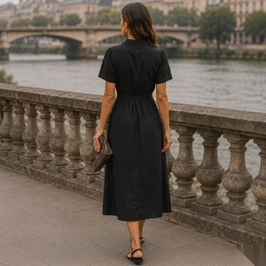 Robe chemise décontractée mi-longue à manches courtes, col en V, boutonnée sur le devant, avec ceinture à nouer - Product Image 3