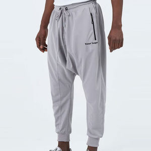 บริการ OEM แบบกำหนดเอง กางเกงวอร์ร่าห์น้ำหนักเบา ระบายอากาศได้ดี เป็นมิตรกับสิ่งแวดล้อม กางเกงผู้ชายพร้อมเชือกผูกเอว - Product Image 2