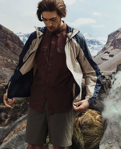 Venta al por mayor de alta calidad de primavera al aire libre de una sola capa chaquetas de carcasa dura personalizada impermeable transpirable chaqueta cortavientos para hombre - Product Image 2