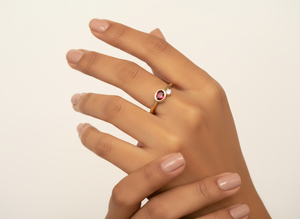 Anillo Unisex de Oro Sólido de 14k con Rubí, Diseño Moderno, Bañado en Oro, Banda con Gema Ovalada Engastada en Bisel, Joyería para Regalo de Compromiso - Product Image 2