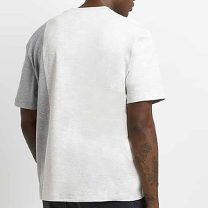 T-shirt pour homme gris et blanc à blocs de couleur avec impression de logo personnalisé, t-shirt à manches courtes pour homme - Product Image 2