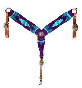 Collar de Pecho para Caballo Estilo Western Personalizado con Patrón Navajo con Cuentas y Extremos de Lana y Cuero, Diseño en Morado y Verde Azulado - Product Image 1