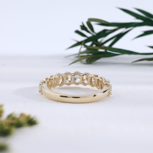 Bague de mariage éternelle en or avec diamants ovales de luxe, bijoux raffinés pour femmes, idéale pour un anniversaire - Product Image 3