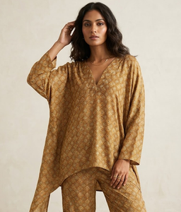 Conjunto de 2 piezas con estampado geométrico color mostaza para mujer, cuello en V, manga larga, corte holgado, estilo bohemio informal, pantalones largos y top - Product Image 4