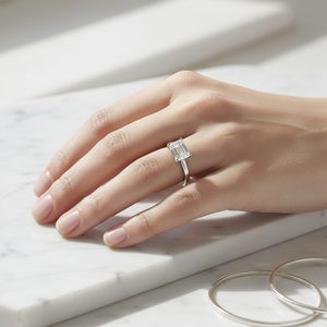 Anillo de Compromiso de Oro Blanco de 9kt con Diamante Cultivado en Laboratorio, Corte Esmeralda, Solitario, Certificado IGI, Anillo de Boda Moderno, Chapado en Oro, 1-5 CT - Product Image 2