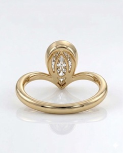แหวนหมั้นเพชรทรงลูกแพร์ 2 กะรัต ขอบทอง 14K เพชรทรงลูกแพร์เพาะเลี้ยงในห้องปฏิบัติการ แหวนลายเชฟรอน แหวนแต่งงานทรงหยดน้ำแบบพิเศษ วงแหวนรูปตัววี - Product Image 6