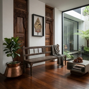 Banco tradicional de madera premium con respaldo clásico, silla de patio de madera de teca, elegante estructura de madera, artículo de mobiliario para sala de estar. - Product Image 2