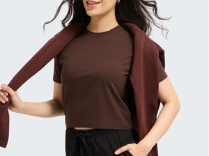 Soldes d'été : Hauts tendance pour femmes – Essentiels au quotidien, coupe ajustée, style élégant, parfait pour les tenues décontractées, basiques mais de haute qualité - Product Image 5