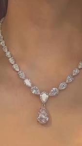 Collar de diamantes elegante de calidad premium para fiestas, con apariencia de lujo, disponible a precio directo de fábrica. - Product Image 5