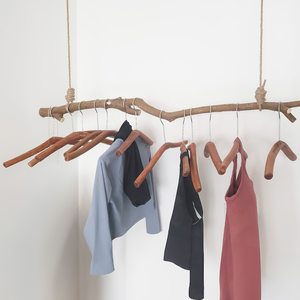 Porte-vêtements et cintres en branches de bois naturel, organisateur de rangement de placard rustique de luxe pour la décoration intérieure, vente en gros - Product Image 6