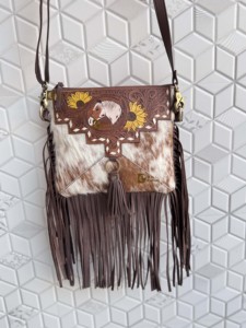 2026 Wholesale Designer Hand Tooled Carving Leather Fringe Tote Bag Stylish Purse Cowhide Leather Bags for Women's Multi Use - Product Image 3