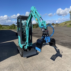Mini-excavatrice Kobelco moderne pour travaux de construction, équipement pour le creusement de fossés, l'aménagement paysager, les projets d'infrastructure et les chantiers confinés. - Product Image 2