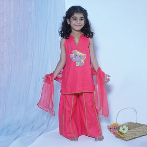Kurti Rosa para Niñas con Bordado de Elefantes, Prenda Étnica Elegante para Cumpleaños y Eventos Familiares a Precio Accesible - Product Image 4