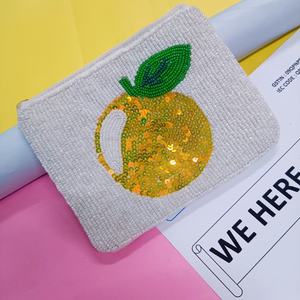 Bolsa de Almacenamiento Hecha a Mano con Cuentas, Diseño de Frutas Amarillas y Hojas Verdes, Fondo Blanco, Bolsa con Cierre Ideal para Regalos y Almacenamiento - Product Image 6