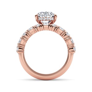Anillo de Compromiso de Diamantes Cultivados en Laboratorio de Oro Rosa de 10K con Esmeralda Redonda y Ovalada, Obra Maestra Geométrica de Diamantes, 643 CTW, Diseño de Boda - Product Image 2