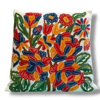 Sarung Bantal Bordir Bunga Kashmir Buatan Tangan – Sarung Bantal Hias untuk Sofa & Dekorasi Rumah