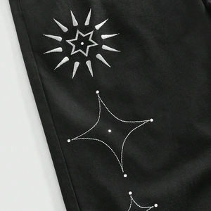 Shorts en jean personnalisés avec impression graphique brodée Up Felt, style streetwear, pour hommes, coupe ample, vente en gros - Product Image 4