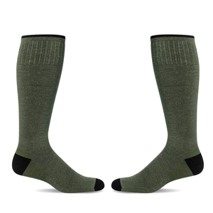 <b>Customized</b> Design Logo Winter Cotton Streetwear Basketball Sports Knitted Men's Sports <b>Socks</b> Manufacturer - Product Image 1